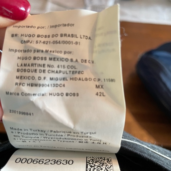 Black Hugo Boss suit for men - Picture 5 of 15